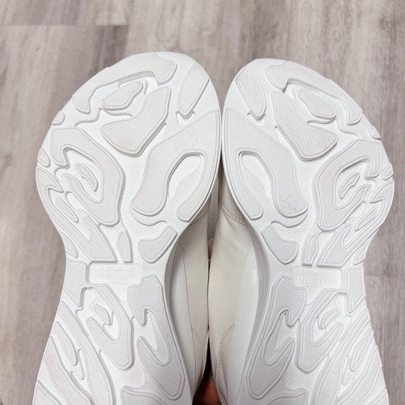 Alexander McQueen Sprint Runner Lace Up Platform Sneakers White Womens EU 36.5 - Picture 12 of 14